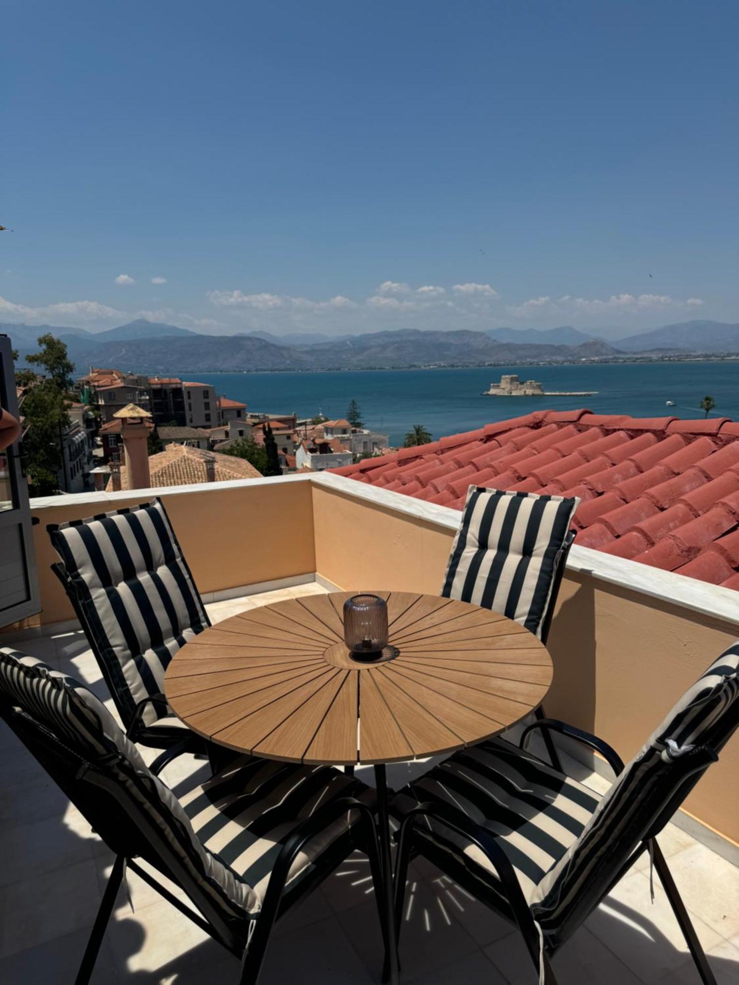 S&F Luxury Apartment Нафплион Екстериор снимка